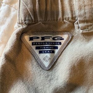 Columbia Tan PFG Shorts - Youth M (10/12)